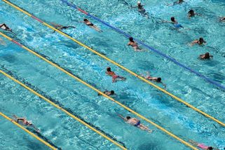 Voda jen pro otužilce. Bazény snižují teplotu vody a zdražují - Seznam Zprávy