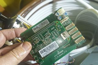 Jindřich si vyrábí energii na vytápění sám. Ukázal vychytávku, díky které na systému navíc vydělává