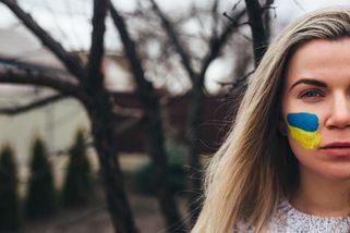 „Zasnoubil jsem se s Ukrajinkou. Před svatbou jsem zjistil, že už manžela má,“ píše Petr (43)