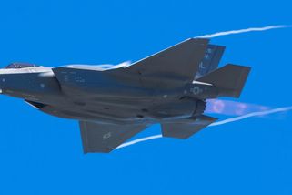 Návod, jak sestřelit stíhačku F-35. Čínští technici radí na internetu Íráncům - Echo24.cz