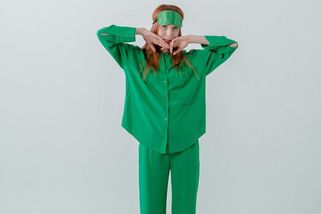 Kvůli slevě do Ikey v pyžamu? Jsou to trochu devadesátky, ale asi bude plno - Médium.cz