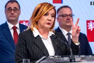 Jak Alena Schillerová vykouzlila ve státním rozpočtu sekeru za 310 miliard korun