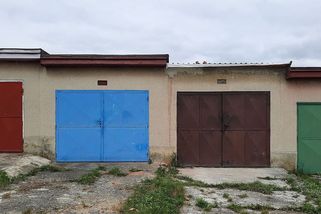 Koupila jsem starou garáž a předělala ji na dům. Sousedi si klepali na čelo, teď mi závidí - Médium.cz