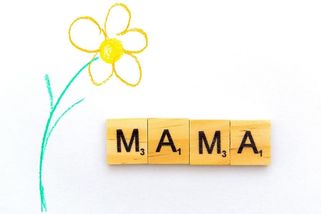 Film Máma ve mně zanechal přes dobré herecké výkony, hezké záběry a silný příběh rozporuplné pocity - Médium.cz