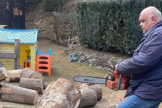 V chatě ukrajinského pěvce na Plzeňsku našly azyl tři jeho neteře se šesti dětmi - Novinky