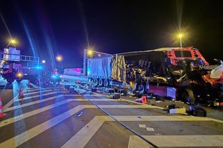 Vážná nehoda uzavřela Pražský okruh. Náklaďák narazil do vozidla dálničního značení