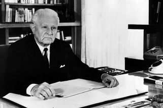 Osudová chyba Ludvíka Svobody: Pražské jaro mohlo pokračovat i po invazi v roce 1968 - Médium.cz