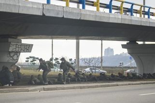 Obrazem: Rusové se probíjejí do Kyjeva i dalších měst - Seznam Zprávy