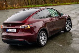 Elektromobilisté bojují za zachování jedné z mála výhod pro bezemisní auta. Argumentů mají dost - Garáž.cz