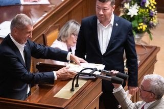 Okamurův monolog na jedenáct hodin? ANO chce utnout řečnění ve Sněmovně - Seznam Zprávy