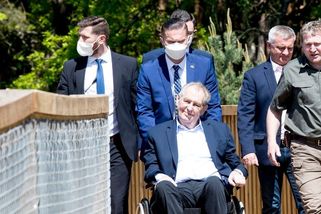 Jan Urban: Kdy, když ne teď? Zeman je urážkou právního státu a musí skončit — HlídacíPes.org