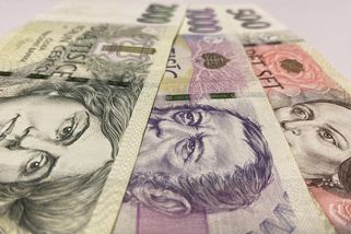 Vláda přilepší důchodcům: K narozeninám dostanou víc peněz