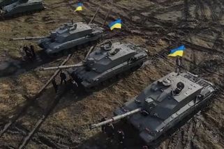 Video: Kyjev ukázal nové tanky, které brzy pošle na Rusy - Seznam Zprávy