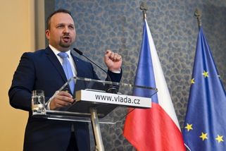 Jurečka: Vláda nabídla odborům využití neutracených peněz na zvýšení výdělků