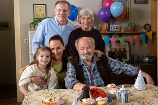 Seriál Ulice: Ostrá slova fanoušků na novou Adrianu. S novým vzhledem změnila i povahu, poukazují - Médium.cz