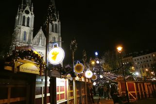 Na vánočních trzích se plácnete přes kapsu: Punč a medovina za stovku, za langoš si připlatíte – eXtra.cz