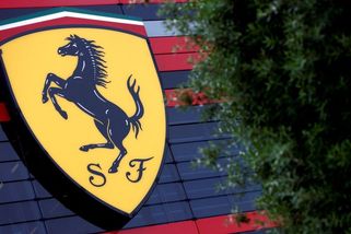 EU zvažuje další sankci pro Rusko, chce zakázat vývoz luxusních aut - Novinky