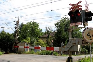 V Zábřehu srazil vlak muže. Závory obešel, v uších měl sluchátka a houkání neslyšel - Novinky