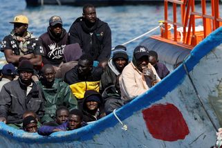 Španělsko a EU chtějí zastavit příval migrantů na Kanárské ostrovy. V lednu jich tam přibylo 7270 - Novinky
