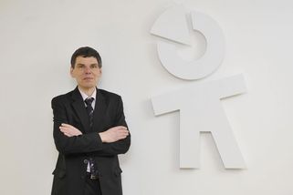 Jablonecký podnikatel Dědek znovu vyplatil ke konci roku svým zaměstnancům podíl ze zisku - Novinky