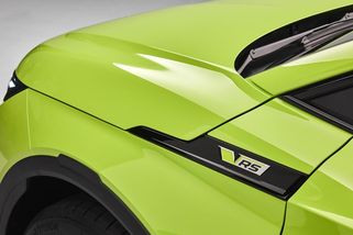 Elektromobily v Česku raketově rostou, meziročně o 140 procent. Může za to hlavně jedna značka - Garáž.cz