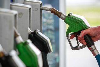 Dopady útoku Izraele a USA na Írán pocítí i Češi. Zdraží nafta i benzin