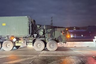 Americký vojenský konvoj dorazil do Česka - Novinky