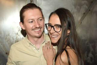 Láska Evy Burešové a Přemka Forejta pokračuje. Na Slovensku z ní šéfkuchař nespustil oči