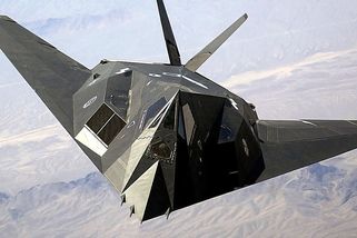 První sestřel stealth letounu: Srbové k tomu potřebovali důvtip, štěstí a 30 let starou techniku - Médium.cz