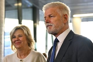 Pavel přijme v pátek malé fotbalisty, kteří čelili ve vlaku rasistickým urážkám