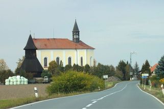 V nejoblíbenější vesnici Pardubického kraje jsou k mání stavební pozemky. Ceny klesly o polovinu