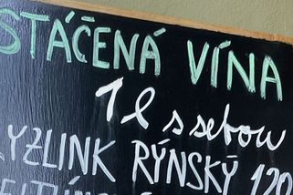 Château Petlahev, populární značka, kterou si ničíme játra i charakter - Médium.cz