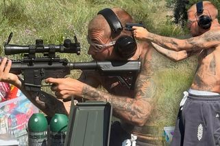 Justin Bieber zase děsí fanoušky: Tentokrát fotkami se zbraní v ruce!