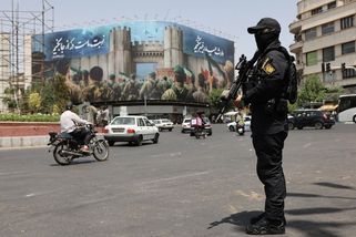 Izrael hlásí íránský útok a chystá údery na Teherán. Nedělejte to, vyzývá Trump - Novinky