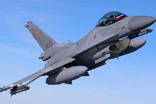 Ruská raketa letěla na Polsko, startovaly kvůli ní stíhačky - Novinky