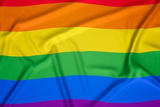 Pohled na homosexuální pár je lidem nepříjemný, gayům je nepříjemné koukat na heteráky - Médium.cz