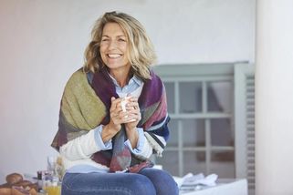 Tahle barva vlasů je po šedesátce největší zrada. Pozor