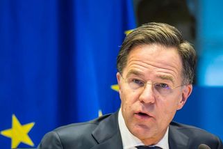 Šéf NATO řekl, co hrozí Ukrajině. Ostře se pustil do Evropy, varuje před katastrofou