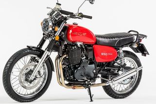 Očekávaná nová Jawa 650 OHC je už konečně v prodeji. K dispozici jsou dvě verze, cena je víc než zajímavá - Garáž.cz