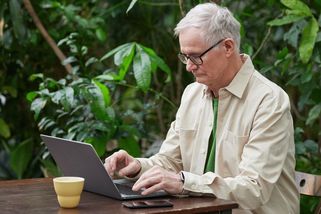 Ignorovali zřízenou datovou schránku. „Exekuci zjistili, až jim obstavili účet.“ - Seznam Zprávy