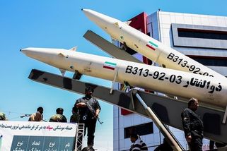 Írán nestřílí méně, protože nemá čím. Spíš se snaž...