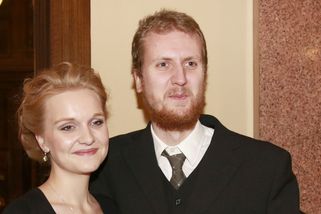 Syn Jiřího Schmitzera je celý táta. Herec ale není, studoval teologii, dědečka Sováka nikdy nepoznal - Médium.cz