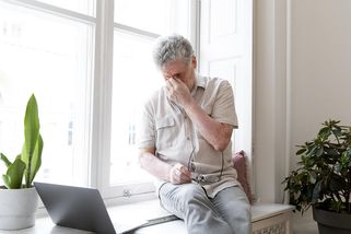 i60.cz: Nekončící extrémní únava i mozková mlha. Neviditelná nemoc, na kterou neexistuje lék