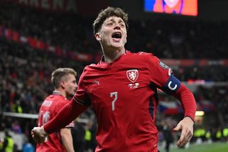 MS fotbal | ZNÁMKOVÁNÍ: Hrdinové Krejčí s Kovářem! Chorý s Juráskem za očekáváním - Sport.cz