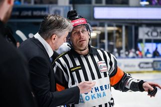 Sporné verdikty naštvaly indiány i experty. Šéf rozhodčích reaguje | Hokej.cz - web českého hokeje