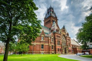 Čtyři motivy, proč Trump bere Harvardu miliardy - Seznam Zprávy