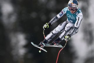 Ledecká zatínala pěst. Ve sjezdu vedla, nakonec se vešla do elitní desítky - Sport.cz