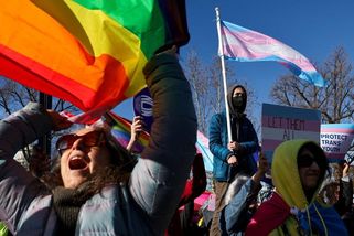 Americký stát zneplatnil řidičské průkazy transgender lidí. Čekají je i další omezení