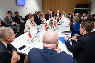 Babiš se předvedl jako zbabělec, zlobí se kvůli financování Ukrajiny Vondra. Ozývají se i další - Echo24.cz