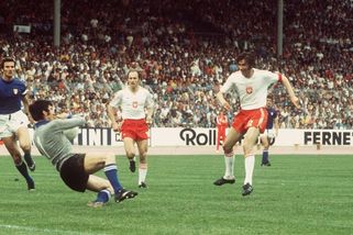 Pařil se slečnami, byl i nezvěstný. Český trenér krotil polskou legendu - Seznam Zprávy